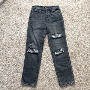 Really cute, little baggy, fashionable, jeans